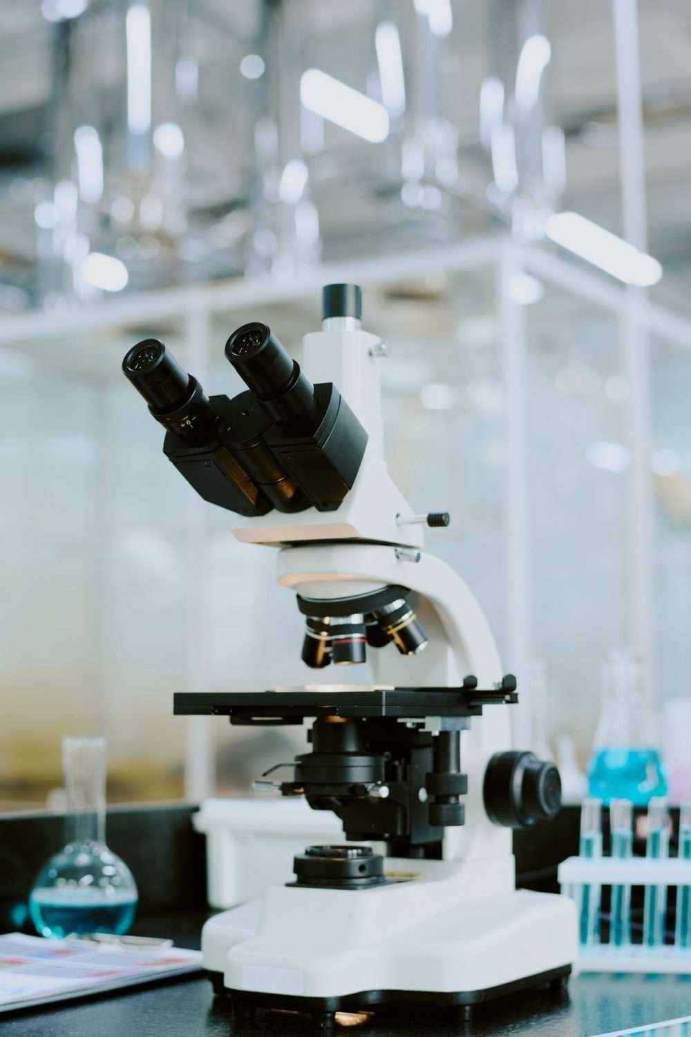 Advanced Microscope in High-Tech Laboratory Setting